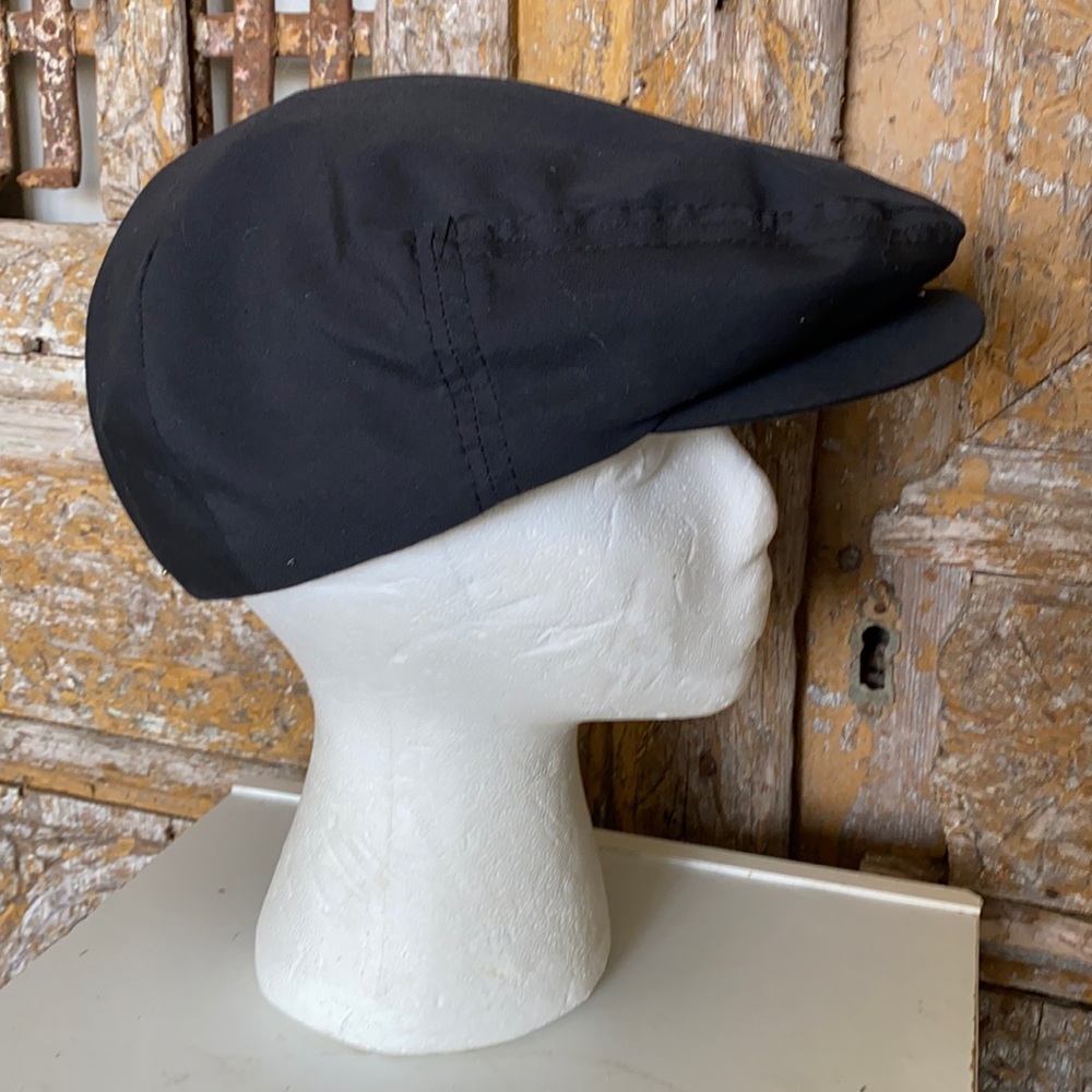 STETSON BLACK FLAT CAPS MEDIUM EXCELLENT